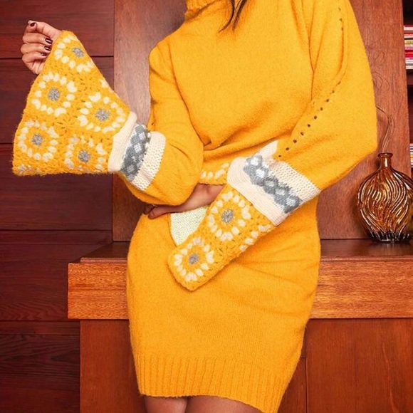 This is a yellow knitted turtleneck sweater dress-small - www.tita.cl